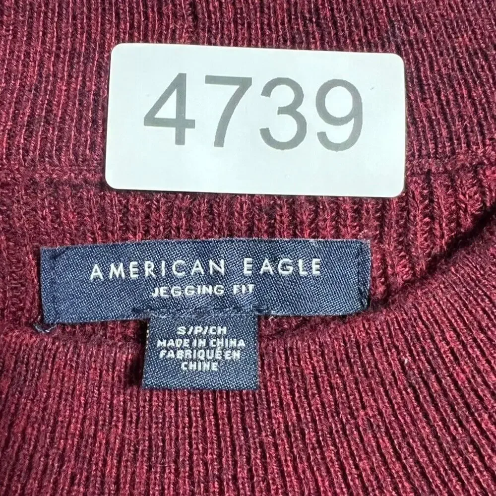 American Eagle Sweater Womens Small Red Pullover Comfort Casual Jegging Fit